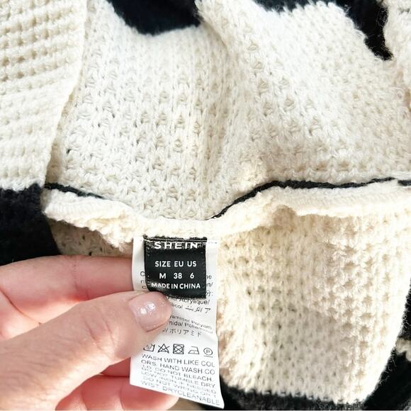 SHEIN Drop Shoulder Two Tone Sweater Black White Long Sleeves Pullover Size M - Picture 5 of 5